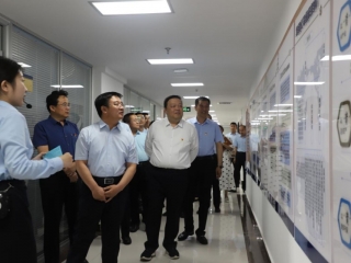 旗委常委、组织部部长崔永平深入EVO视讯官网投资集团调研指导事情