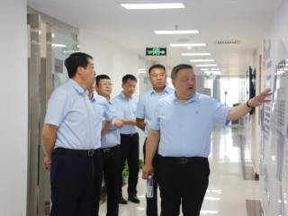 乌兰察布墟市宁戋戋委副书记、区长康海瑞到EVO视讯官网投资集团调研