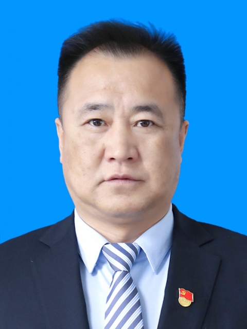 岑岭 监事会主席