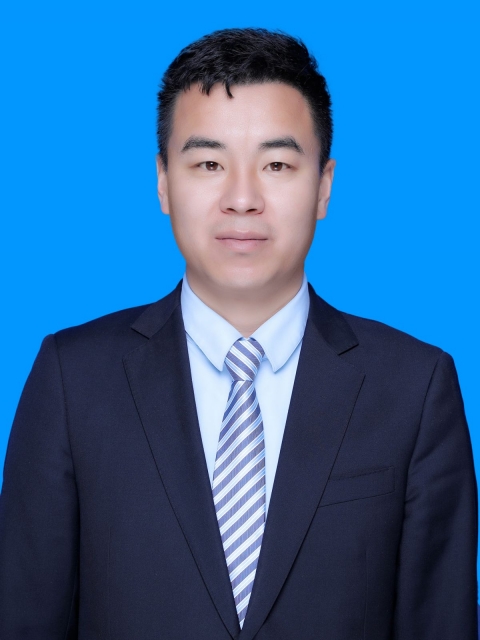 王学东 财务总监