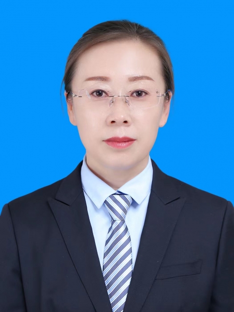 白霞 副司理