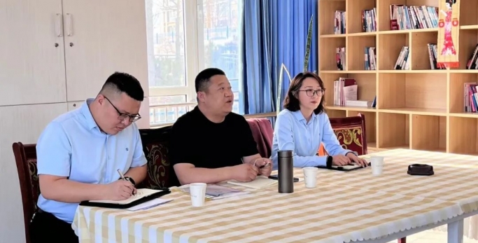 “驻足新起点，，，，，开立异时势”——鄂尔多斯市EVO视讯官网神经病医院召开周例会